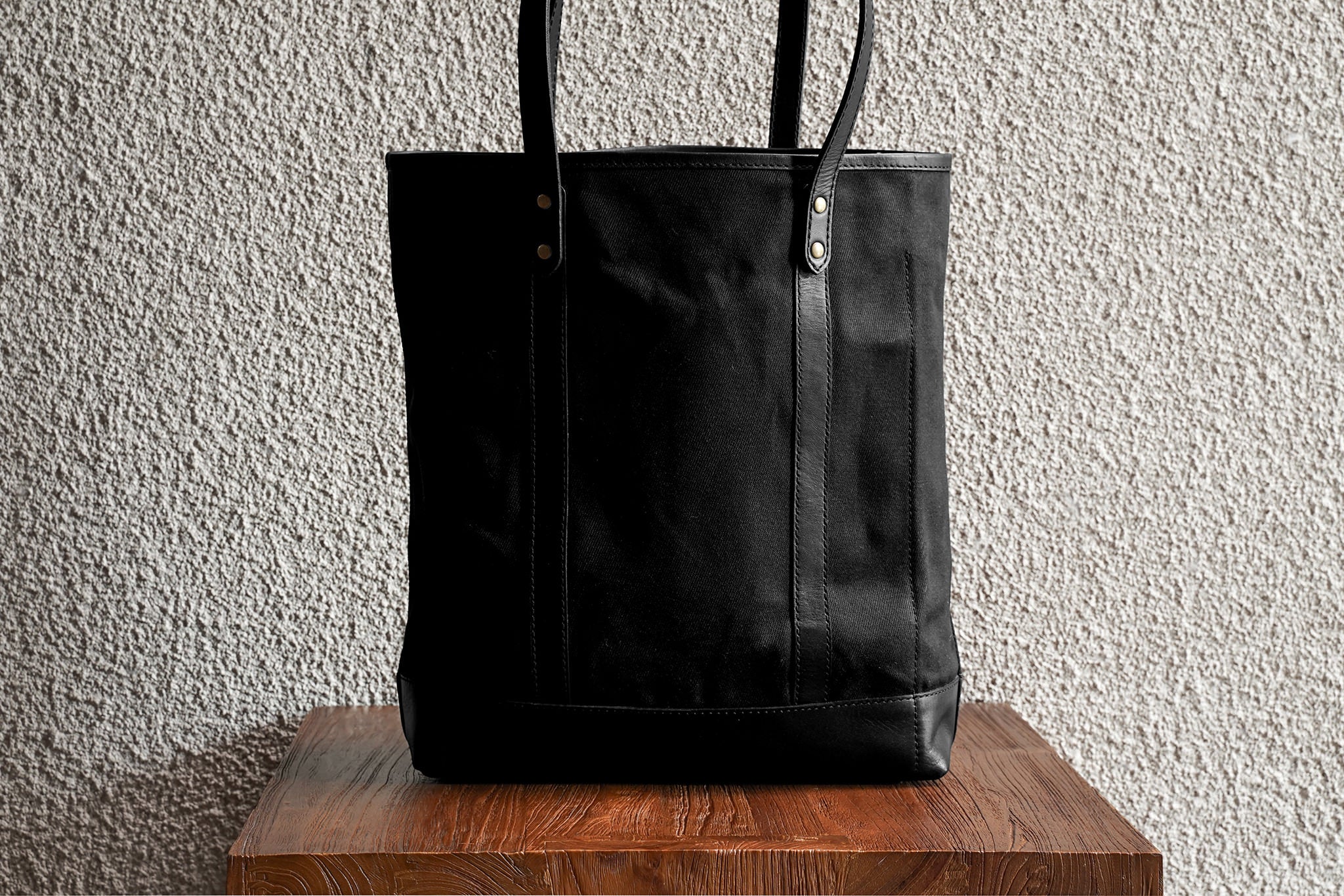 Slim Tote/Black - Waxed Twill